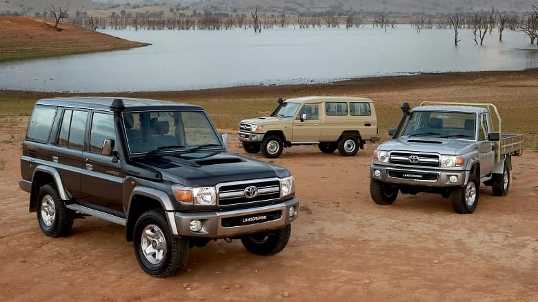 Культовый внедорожник Toyota Land Cruiser 70 получит 2,8-литровый дизельный мотор, «автомат» и современную медиасистему к своему 40-летию