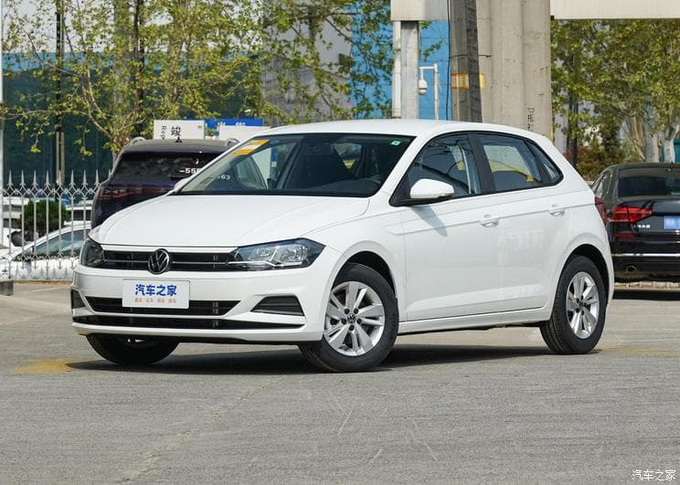 Ценовые войны продолжаются. Hyundai Solaris подешевел в Китае до 8100 долларов, Kia Rio – до 8500 долларов, Volkswagen Polo – до 10 550 долларов