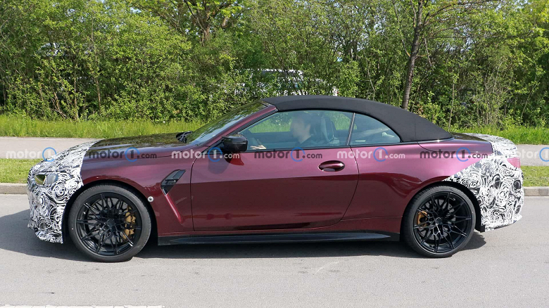 Кабриолет BMW M4 2024 впервые показали вживую