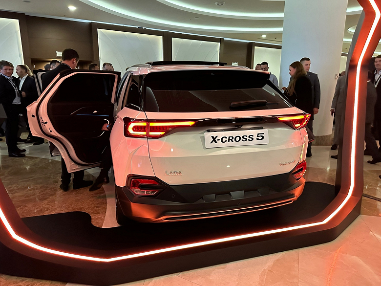 Lada X-cross 5 будет конкурировать с Chery Tiggo 7 Pro, «Москвич 3», Geely Atlas Pro и другими китайскими моделями