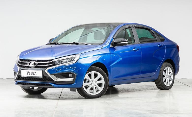 Надежда на чудо подводит: АвтоВАЗ так и не решил проблемы с ПО Vesta NG