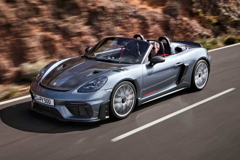 Последний бензиновый родстер Porsche: представлен 718-й Spyder RS мощностью 500 л.с