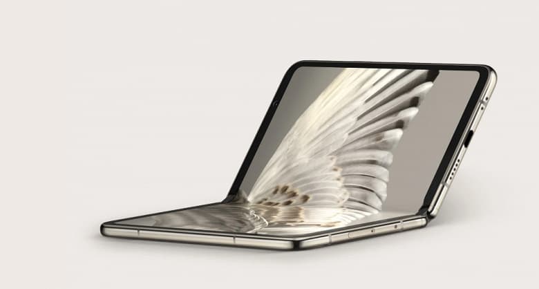 Очень широкая рамка экрана, новый набор камер и масса почти 300 г. Представлен Google Pixel Fold