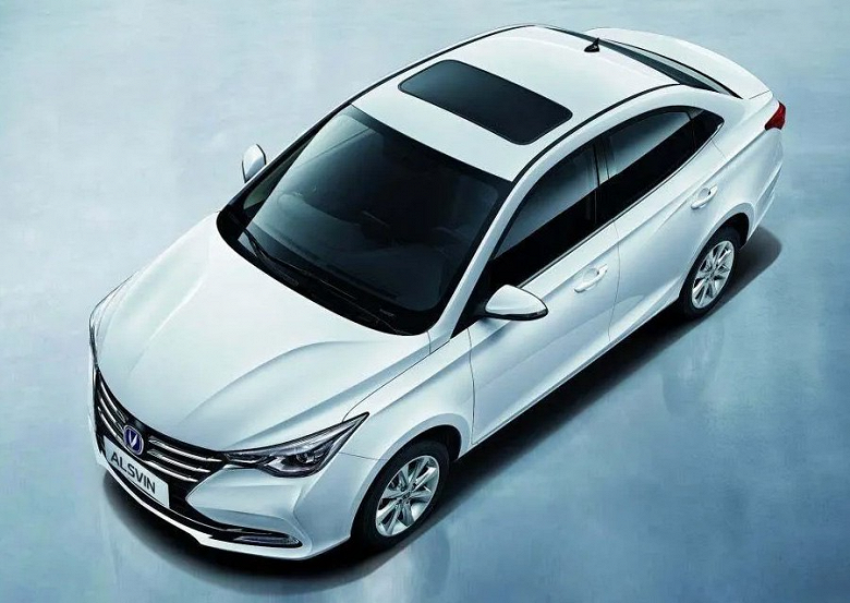 Оценка современного седана Changan Alsvin 2023 в России составляет 1,7 млн рублей