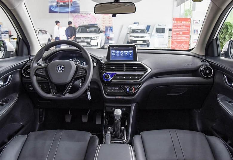 Современный седан Changan Alsvin 2023 оценили в России в 1,7 млн рублей