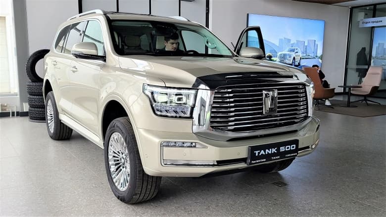Танк 500 за 5,2 млн рублей — это иллюзия? Потенциальные покупатели жалуются на то, что дилеры продают автомобили с наценкой от 400 до 650 тыс. рублей Танк 500 за 5,2 млн рублей — это иллюзия? Потенциальные покупатели жалуются на то, что дилеры продают автомобили с наценкой от 400 до 650 тыс. рублей
