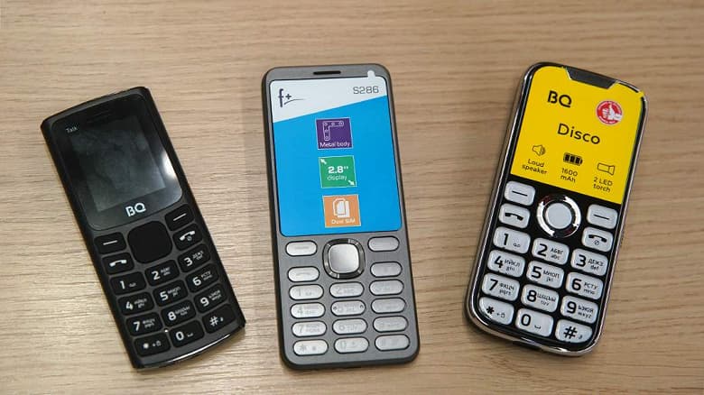 Российские смартфоны обгоняют иностранные по продажам, а Nokia перестала связывать людей в России. Российские смартфоны обгоняют иностранные по продажам, а Nokia перестала связывать людей в России.