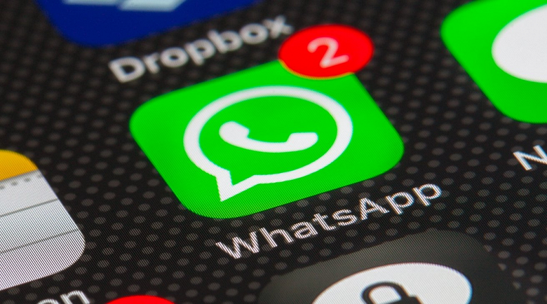 WhatsApp получил обновление: дополнительные функции опросов и возможность отправлять файлы с комментарием WhatsApp получил обновление: дополнительные функции опросов и возможность отправлять файлы с комментарием