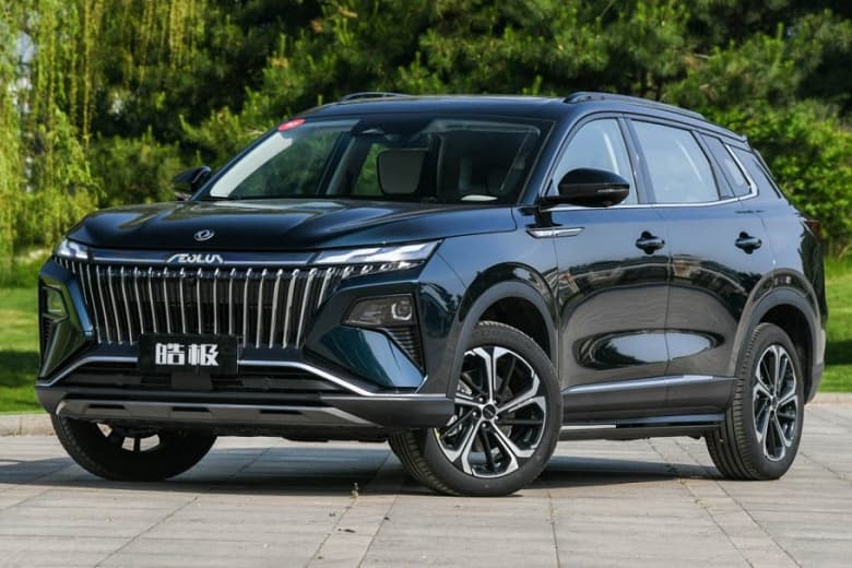 В Россию впервые привезли Dongfeng Aeolus Haoji 2023 с мощным мотором и стильным салоном