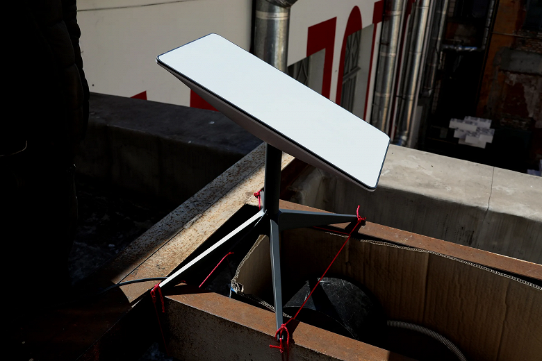 В России начали продажу терминалов спутникового интернета Starlink