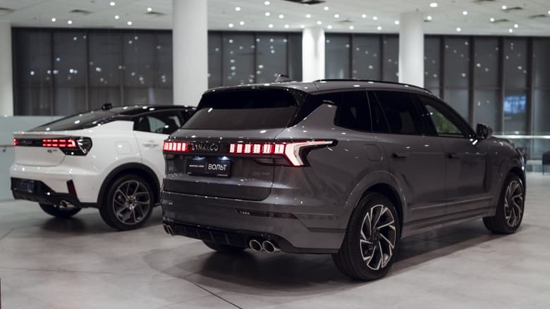 Конкурент Volvo XC90 и Mercedes-Benz GLE. В России начались продажи Lynk & Co 09 с гарантией
