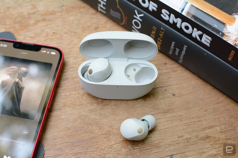 Теперь это лучшие TWS-наушники Sony. Представлена флагманская модель WF-1000XM5