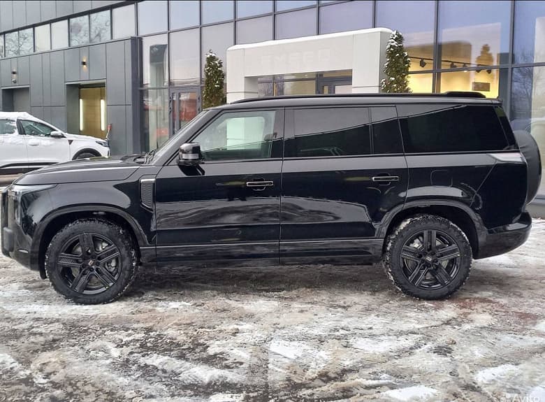 Отсутствие русского языка в прошивке, дистрибутора и запчастей: Polestones 01 — китайский клон Land Rover Defender, начавший продажи в России