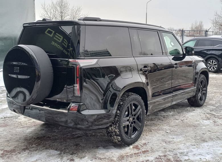 Русского языка в прошивке нет, дистрибутора нет, запчастей нет. Подробности о Polestones 01 – китайском клоне Land Rover Defender, который начали продавать в России