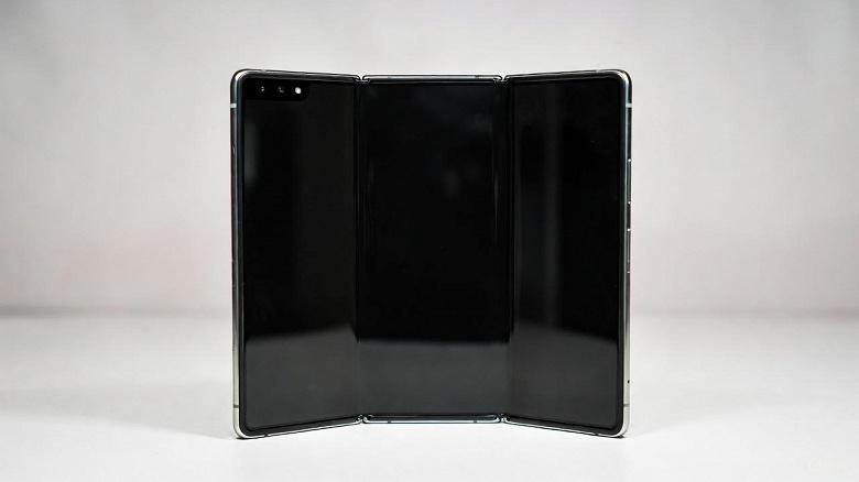 Samsung впервые выпустила смартфон в таком форм-факторе — в Китае открыли предзаказ на Galaxy Z TriFold Samsung впервые выпустила смартфон в таком форм-факторе — в Китае открыли предзаказ на Galaxy Z TriFold