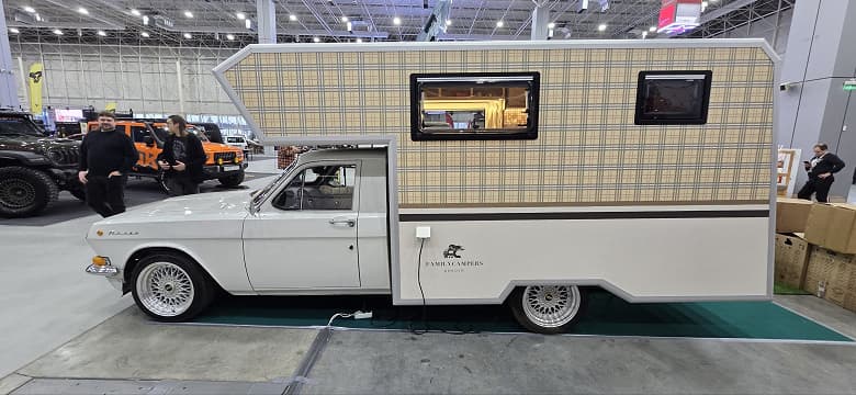 В России построили просторный автодом на базе «Волги»