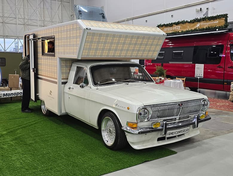 В России создали вместительный автодом на шасси «Волги» В России создали вместительный автодом на шасси «Волги»