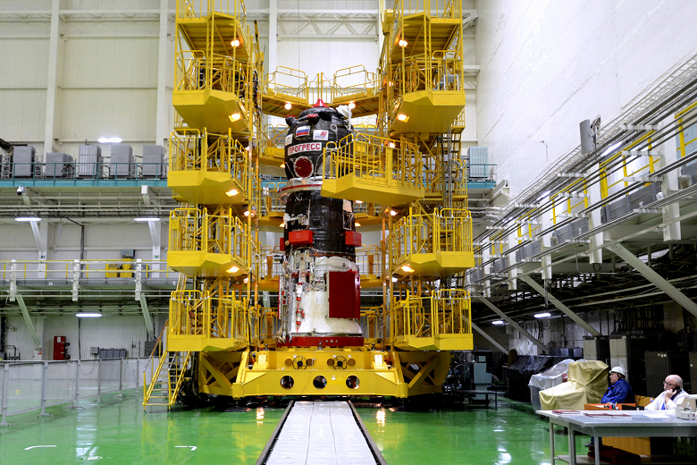 Перед запуском «Прогресса МС-33» к МКС проводят испытания систем сближения и стыковки Перед запуском «Прогресса МС-33» к МКС проводят испытания систем сближения и стыковки