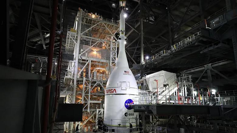 NASA завершило сборку сверхтяжёлой ракеты SLS для отправки американцев на Луну через несколько месяцев