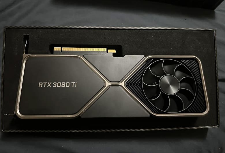 Вместо стандартных GeForce RTX 3080 Ti пользователю достались редкие ...