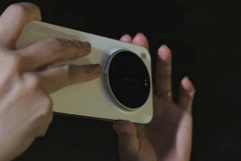 Xiaomi 17 Ultra на первых живых фото: 200-мегапиксельная камера Leica, плоский экран и мощный аккумулятор