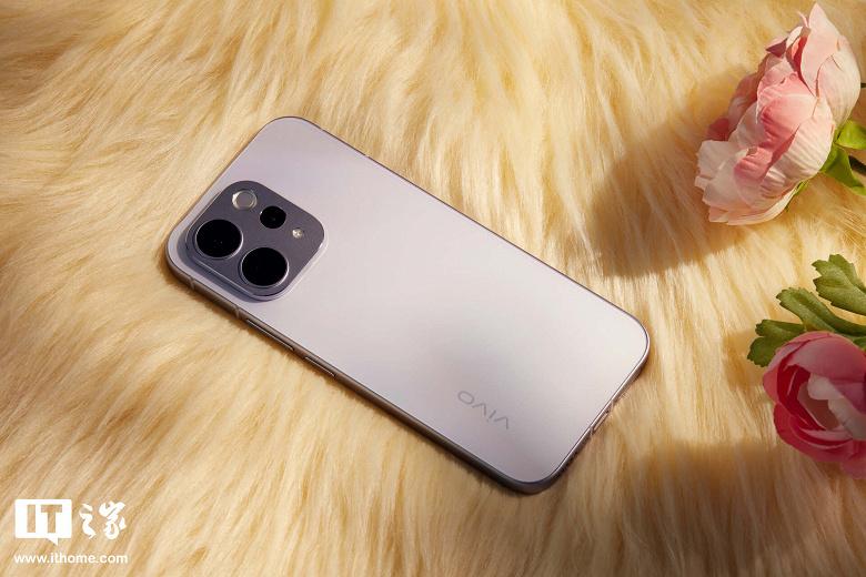 Vivo S50 на реальных фото за неделю до премьеры: 6500 мА·ч, 90 Вт, IP69, перископ 50 МП и Snapdragon 8s Gen 3 Vivo S50 на реальных фото за неделю до премьеры: 6500 мА·ч, 90 Вт, IP69, перископ 50 МП и Snapdragon 8s Gen 3