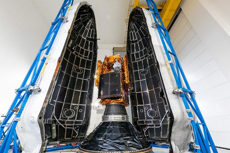 Рекорд SpaceX: 170 ракетных запусков за один год Рекорд SpaceX: 170 ракетных запусков за один год
