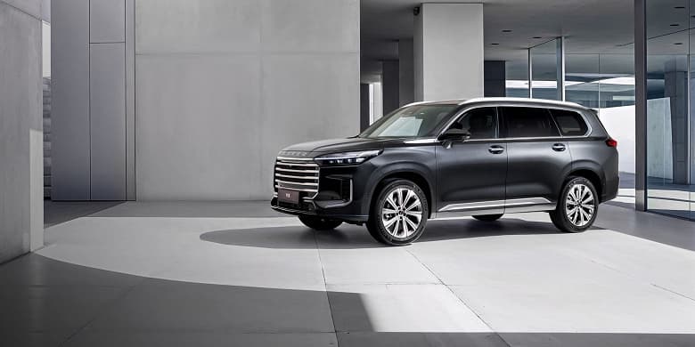 Не хотите или не можете садиться за руль, а ехать надо? Exeed запустила в России услугу «Подменный водитель»