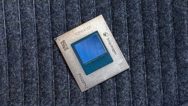 Snapdragon X2 Plus не смог превзойти Apple M4 в первых тестах производительности