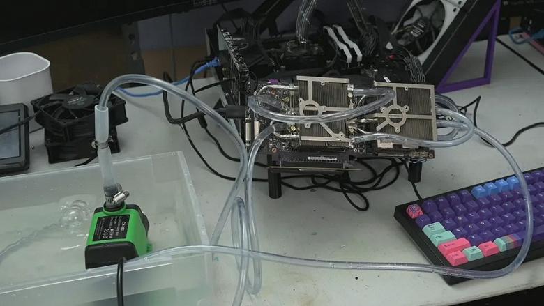 Сравнение температурных показателей RTX 2060 при использовании кастомного жидкостного охлаждения через теплотрубки