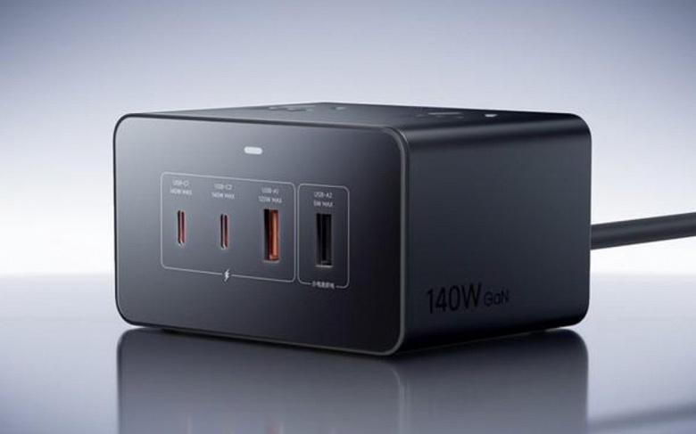 Xiaomi Desktop Charging Station 140W: мощный настольный хаб с портами USB и розетками за Xiaomi Desktop Charging Station 140W: мощный настольный хаб с портами USB и розетками за