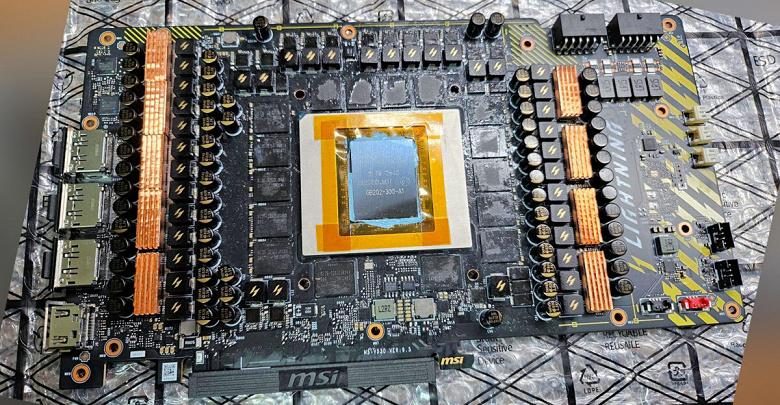 Рассекречена мощь MSI GeForce RTX 5090 Lightning Z OCER: фото и тесты экстремальной новинки попали в Сеть Рассекречена мощь MSI GeForce RTX 5090 Lightning Z OCER: фото и тесты экстремальной новинки попали в Сеть