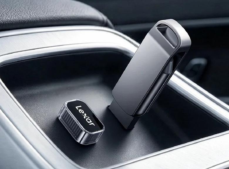 Маленькие флеш-накопители с USB специально для видеорегистраторов. Lexar представила модели JumpDrive A50V и C50V