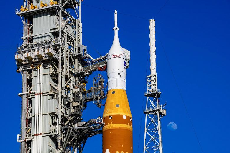 NASA перенесло высадку на Луну с 2027 на 2028 год NASA перенесло высадку на Луну с 2027 на 2028 год