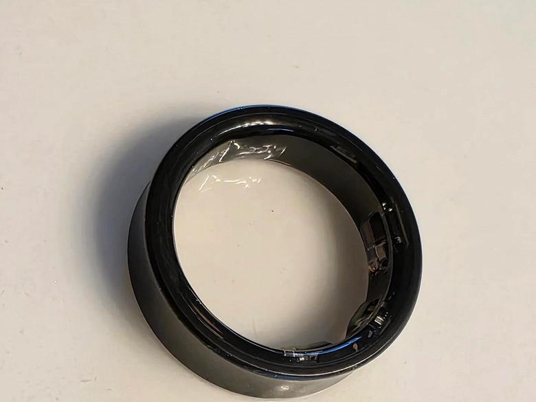 «Бомба» на руке: владелец Samsung Galaxy Ring показал вздувшийся аккумулятор устройства