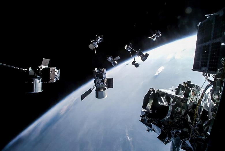 Amazon требует запретить SpaceX запуск 1 млн спутников Starlink, на одобрение которого «уйдут столетия» Amazon требует запретить SpaceX запуск 1 млн спутников Starlink, на одобрение которого «уйдут столетия»