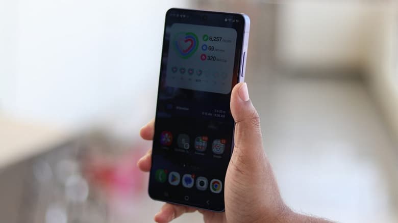 Samsung признала дефект дисплея Galaxy S26 Ultra, назвав его незначительным Samsung признала дефект дисплея Galaxy S26 Ultra, назвав его незначительным