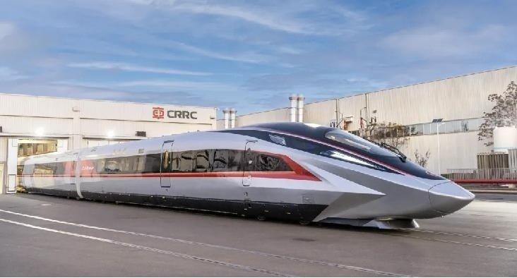 Самый быстрый в мире поезд CR450 стал легче благодаря новым аккумуляторам Самый быстрый в мире поезд CR450 стал легче благодаря новым аккумуляторам