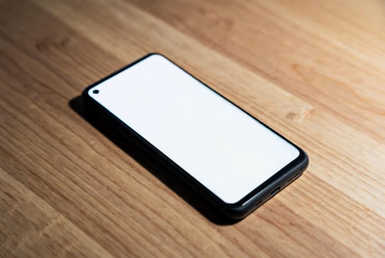 iQOO в числе первых получит новые 185-герцевые дисплеи Samsung iQOO в числе первых получит новые 185-герцевые дисплеи Samsung