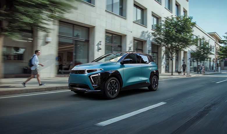 Российский электромобиль «Атом» оснастили связью от T2