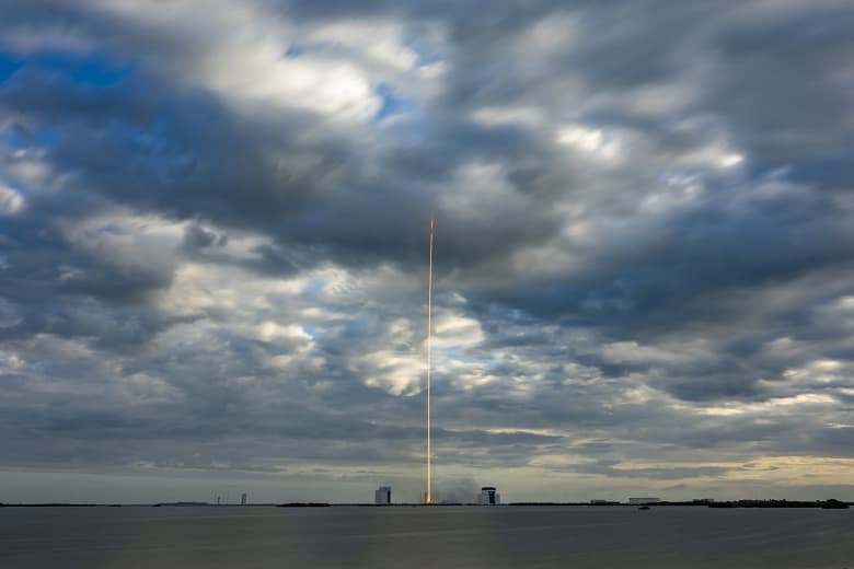 Две трети всех спутников на орбите теперь принадлежат Starlink от SpaceX Две трети всех спутников на орбите теперь принадлежат Starlink от SpaceX