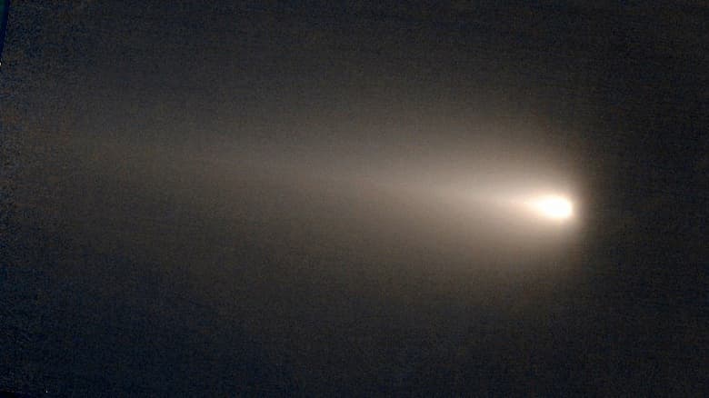 Комета C/2026 A1 стала второй по яркости среди 100 наблюдаемых объектов перед падением на Солнце