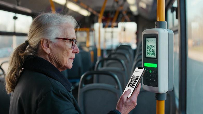 Льготный проезд по QR-коду: в России внедряют подтверждение прав на льготы в автобусах через мессенджер Max