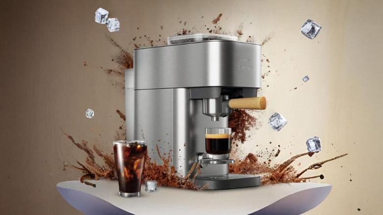 Представлена Philips Baristina Bar Pro 500 — кофемашина, готовящая холодный кофе за 90 секунд и горячий за минуту