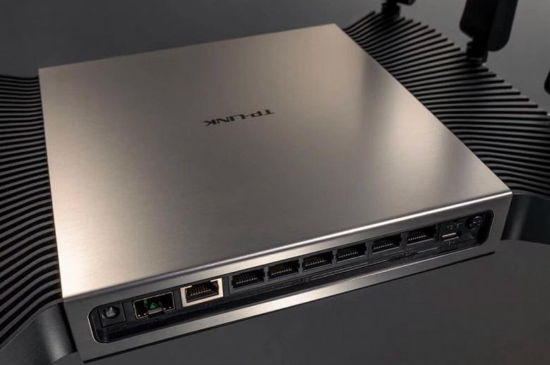 TP-Link представила мощный роутер с Wi-Fi 7 и 10-гигабитным портом SFP+ за 5 TP-Link представила мощный роутер с Wi-Fi 7 и 10-гигабитным портом SFP+ за 5