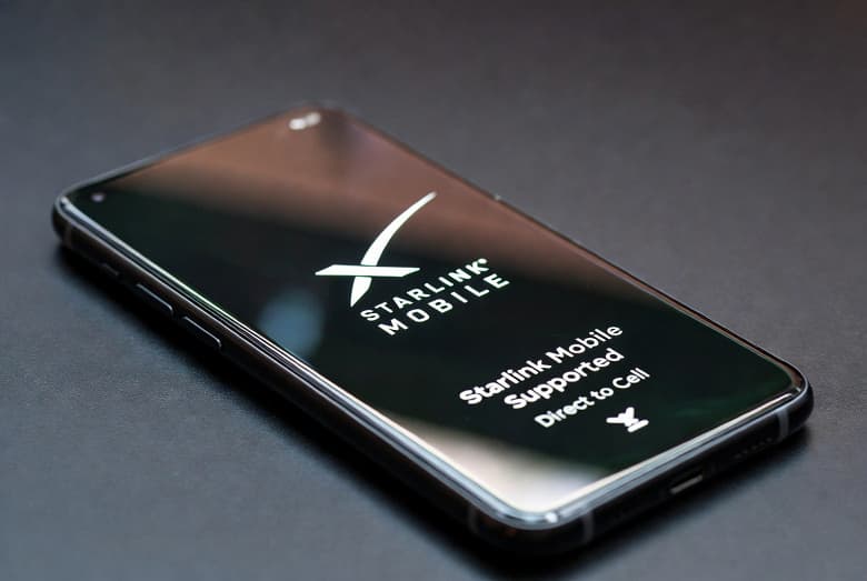 SpaceX расширяет частотный спектр Starlink Mobile для ускорения спутникового интернета в смартфонах SpaceX расширяет частотный спектр Starlink Mobile для ускорения спутникового интернета в смартфонах