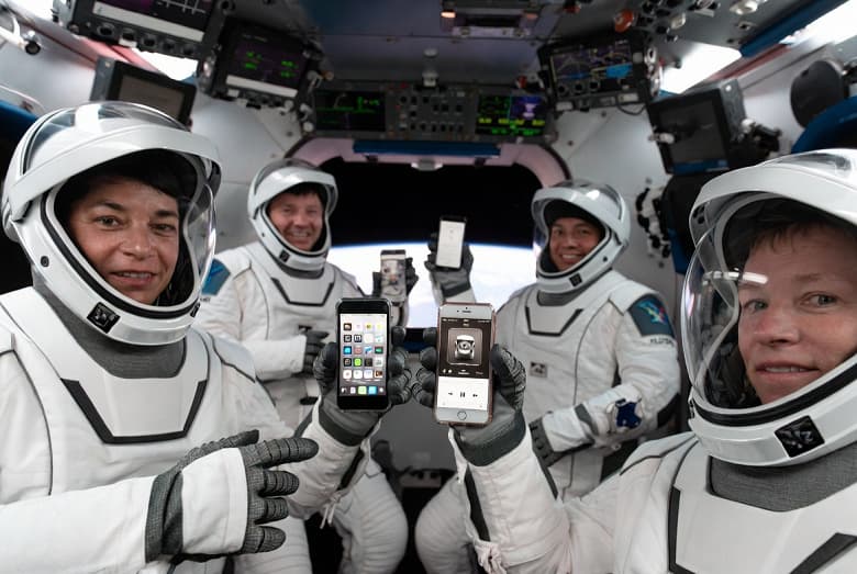 NASA отправило четыре iPhone 17 Pro Max к Луне на корабле Orion после серии строгих испытаний NASA отправило четыре iPhone 17 Pro Max к Луне на корабле Orion после серии строгих испытаний