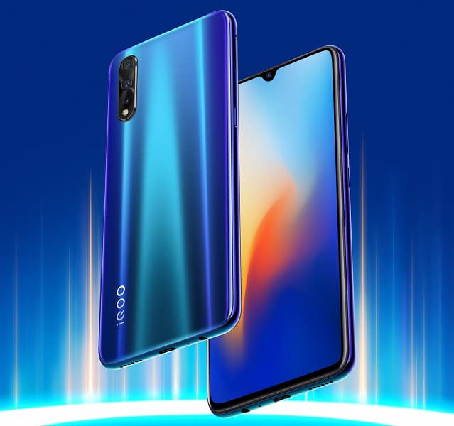 Snapdragon 855 Plus, UFS 3.0, 12 ГБ ОЗУ и быстрая зарядка за 0. Разогнанный и при этом доступный флагман поступает в продажу