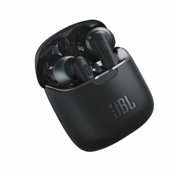 В России выходит конкурент Apple AirPods от JBL за 5990 рублей