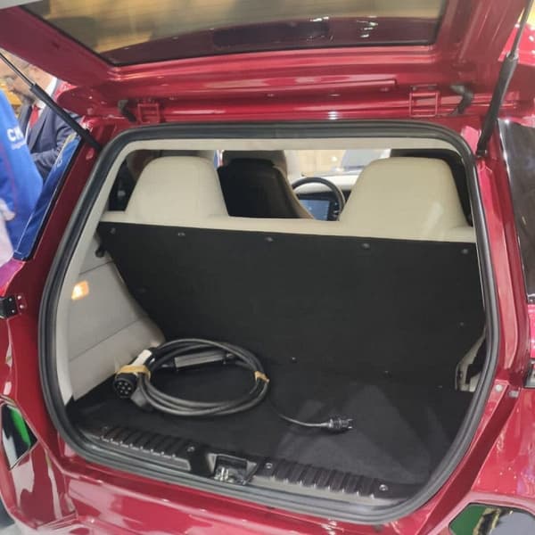 КАМАЗ показал предсерийный образец своего электрического кроссовера за 750 тысяч рублей